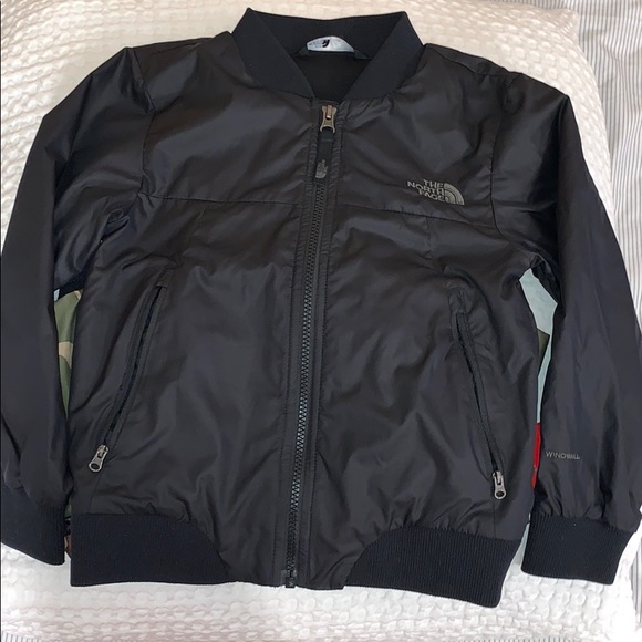 the north face women's flurry wind bomber